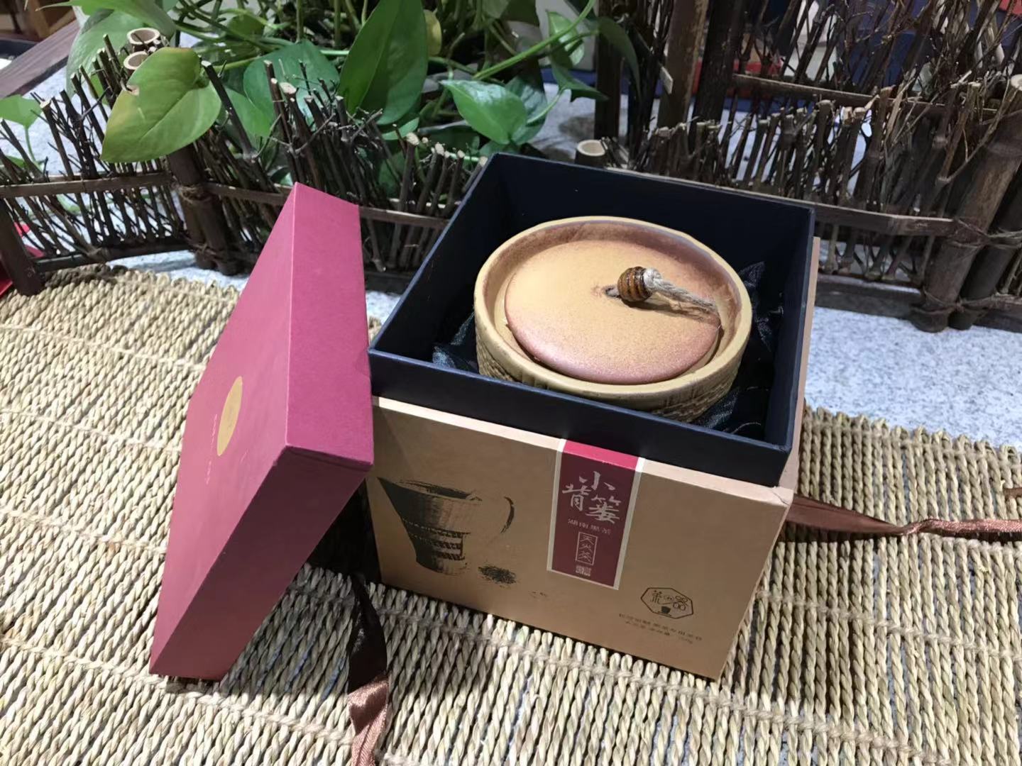 小背篓茶叶陶瓷罐